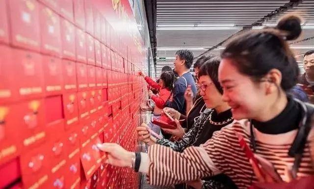僅有這一些抓人眼球的戶外標識才配叫創(chuàng)意！廣告主也滿意4