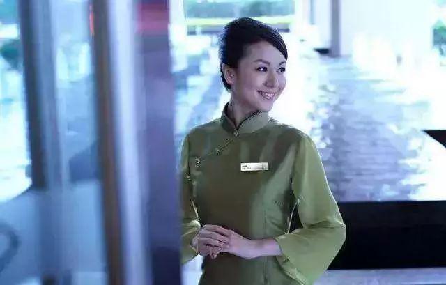 整好門(mén)頭、廣告牌燈箱……發(fā)揮最佳的效果，連廣告費(fèi)都省了！3