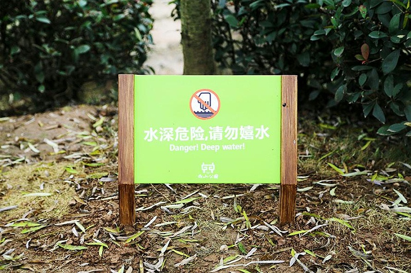 “無聲導游”旅游景區(qū)標志牌，讓你的旅途更添色彩3